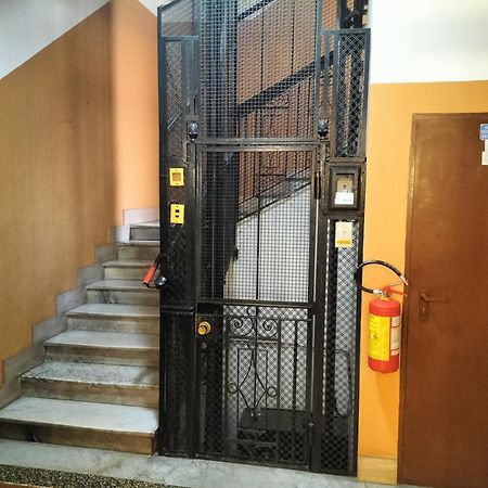 Apartamento Red Roses Domus Roma Exterior foto