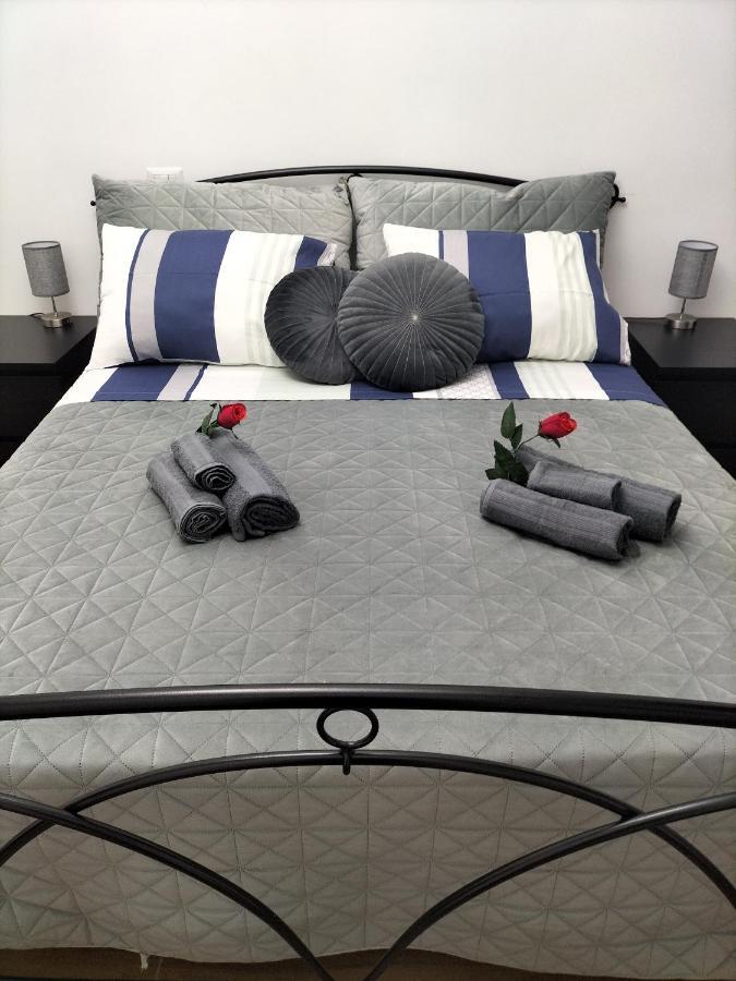 Apartamento Red Roses Domus Roma Exterior foto