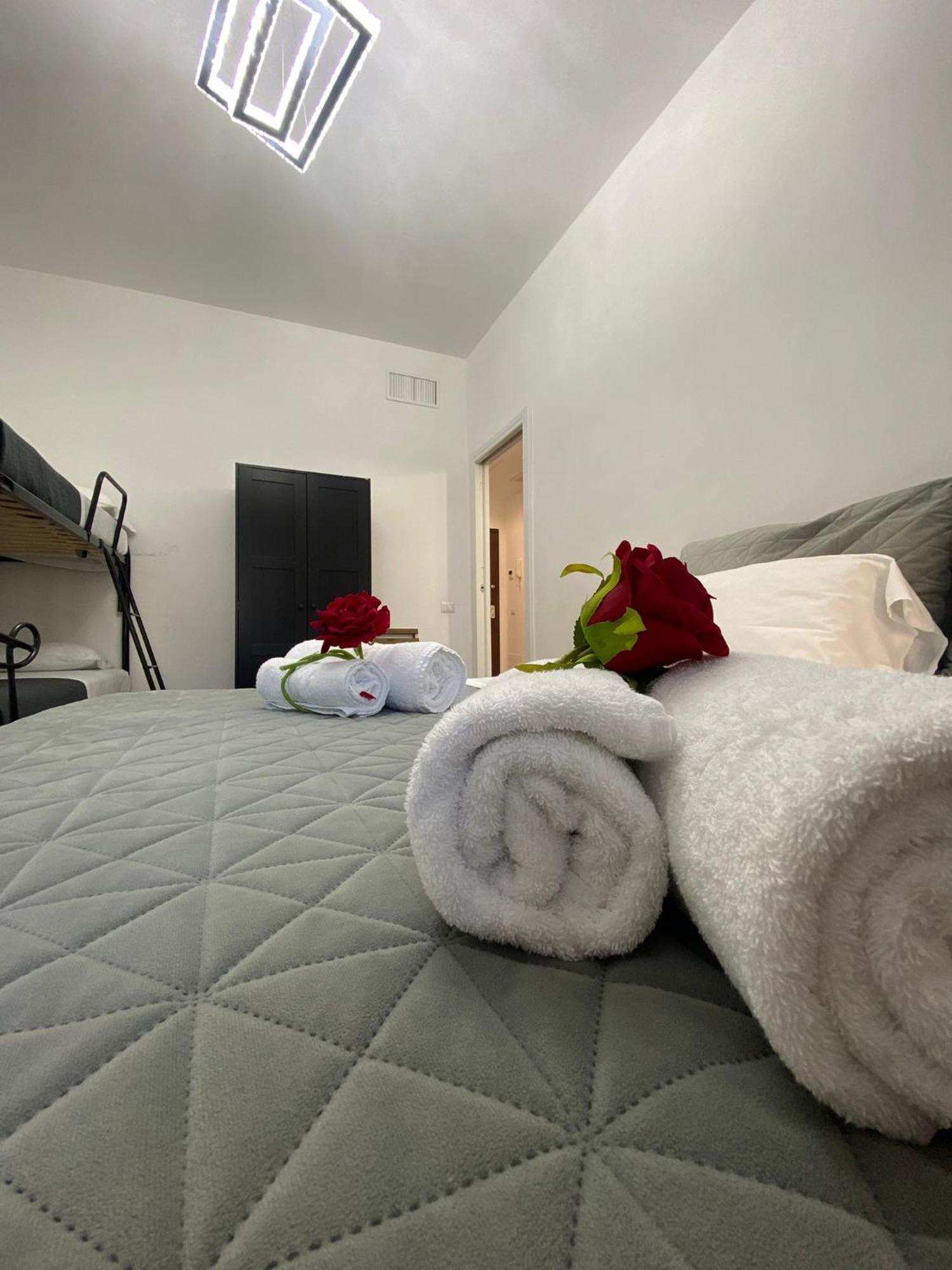 Apartamento Red Roses Domus Roma Exterior foto