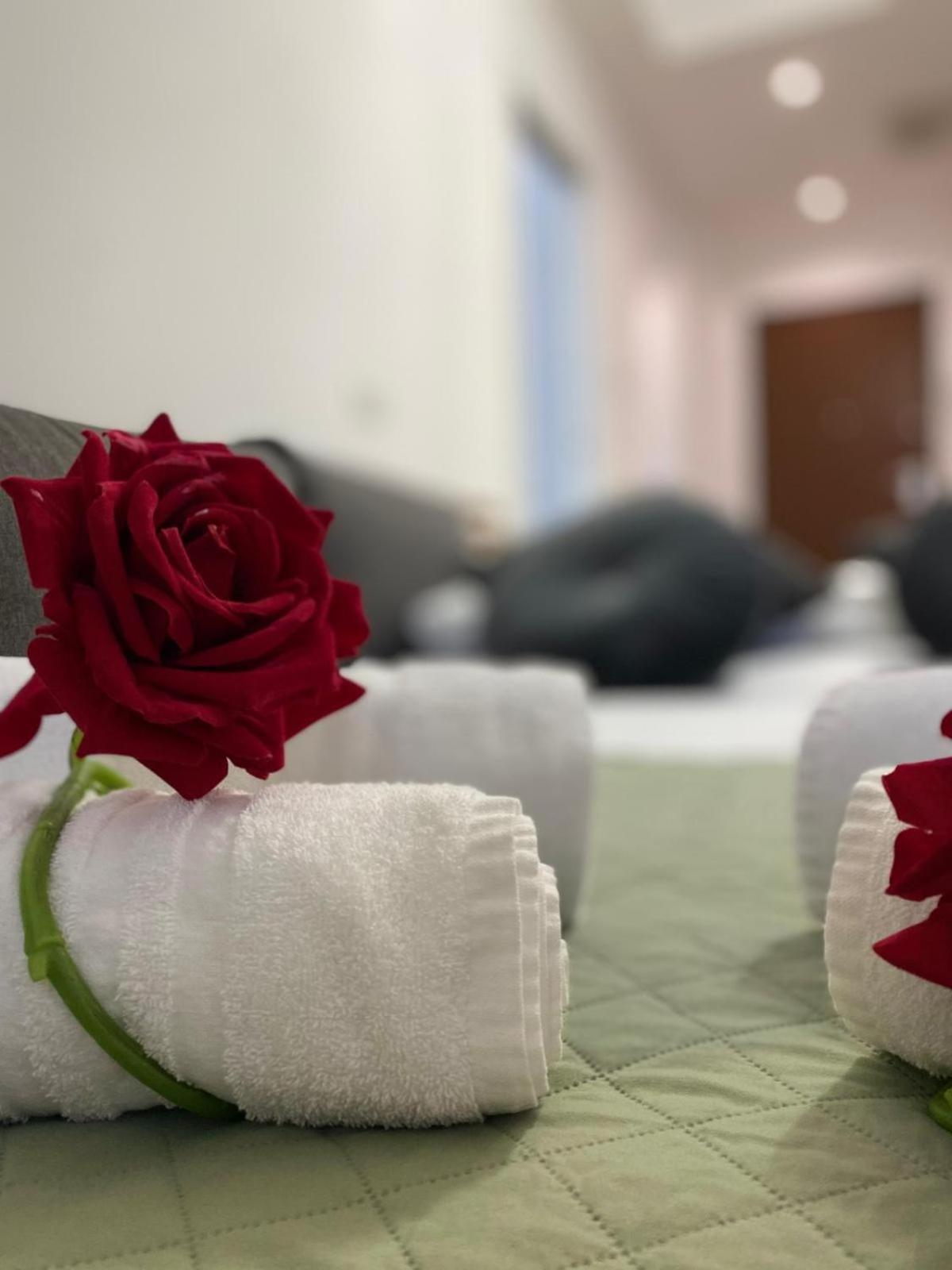 Apartamento Red Roses Domus Roma Exterior foto